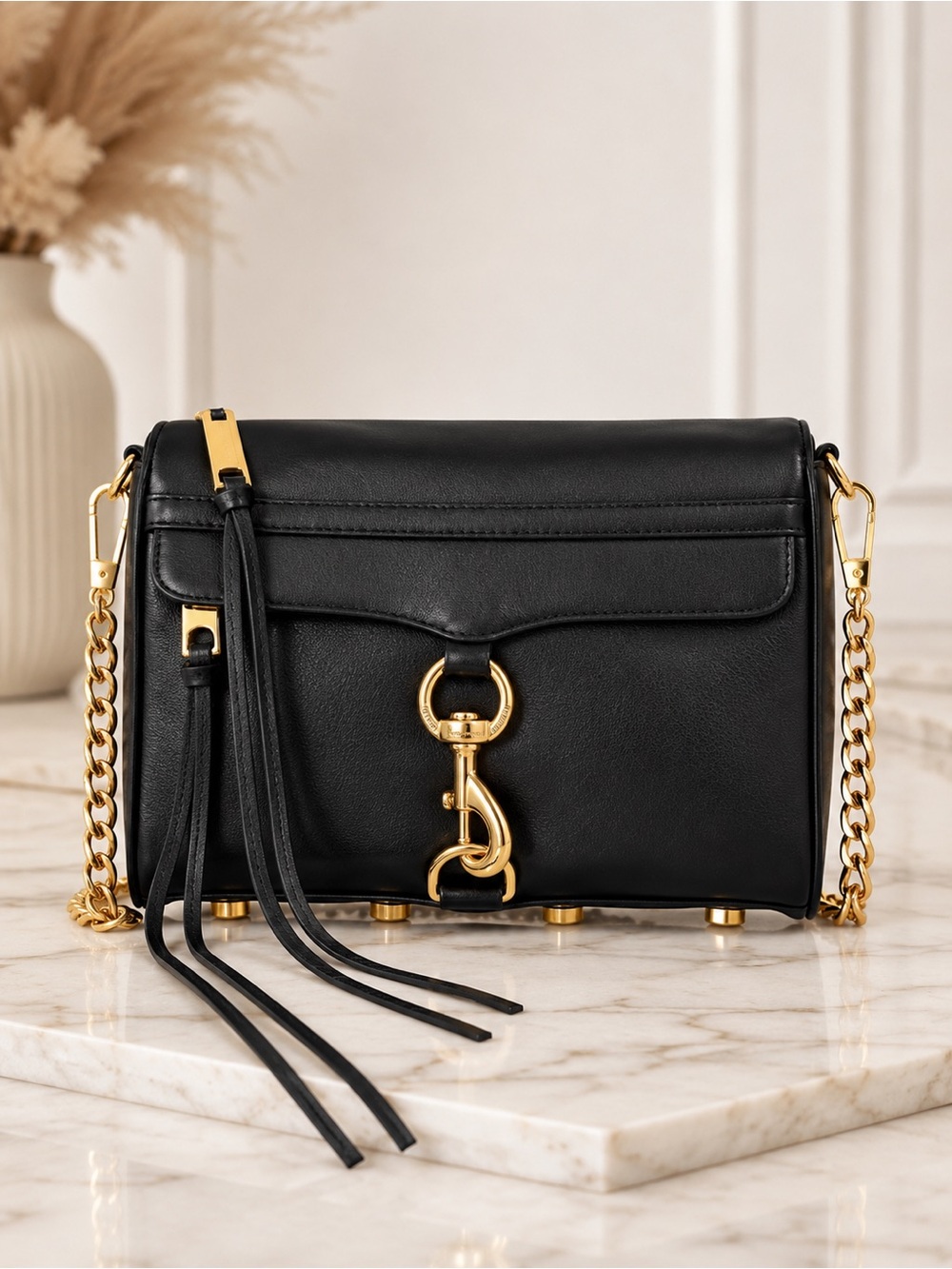 B. Makowsky Black Leather Crossbody Bag Gold Hardware Chain Strap Everyday Purse
